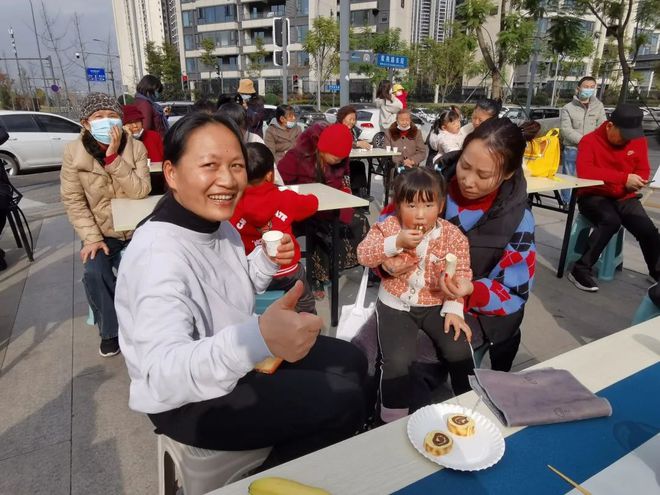 jbo竞博下载一起泡茶“涨姿势”(图8)