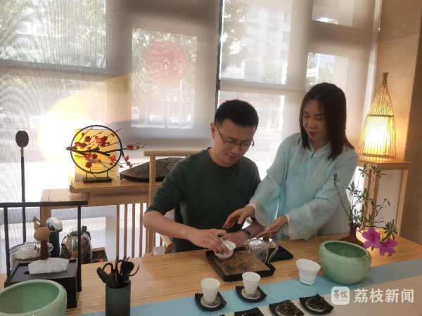 苦中有甜品人生 记者体验评茶师眼中的别样茶文化(图5)