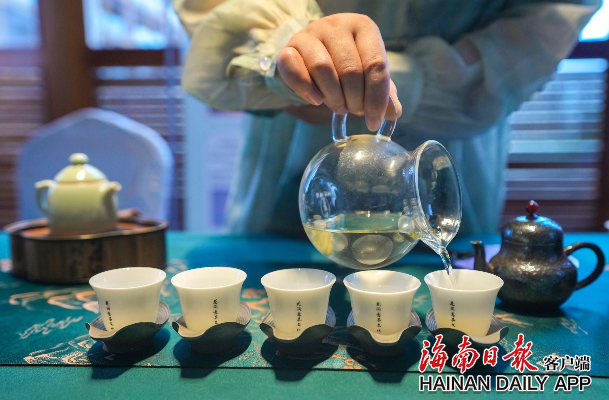 来中华“大茶园” 品各色茶香(图2)