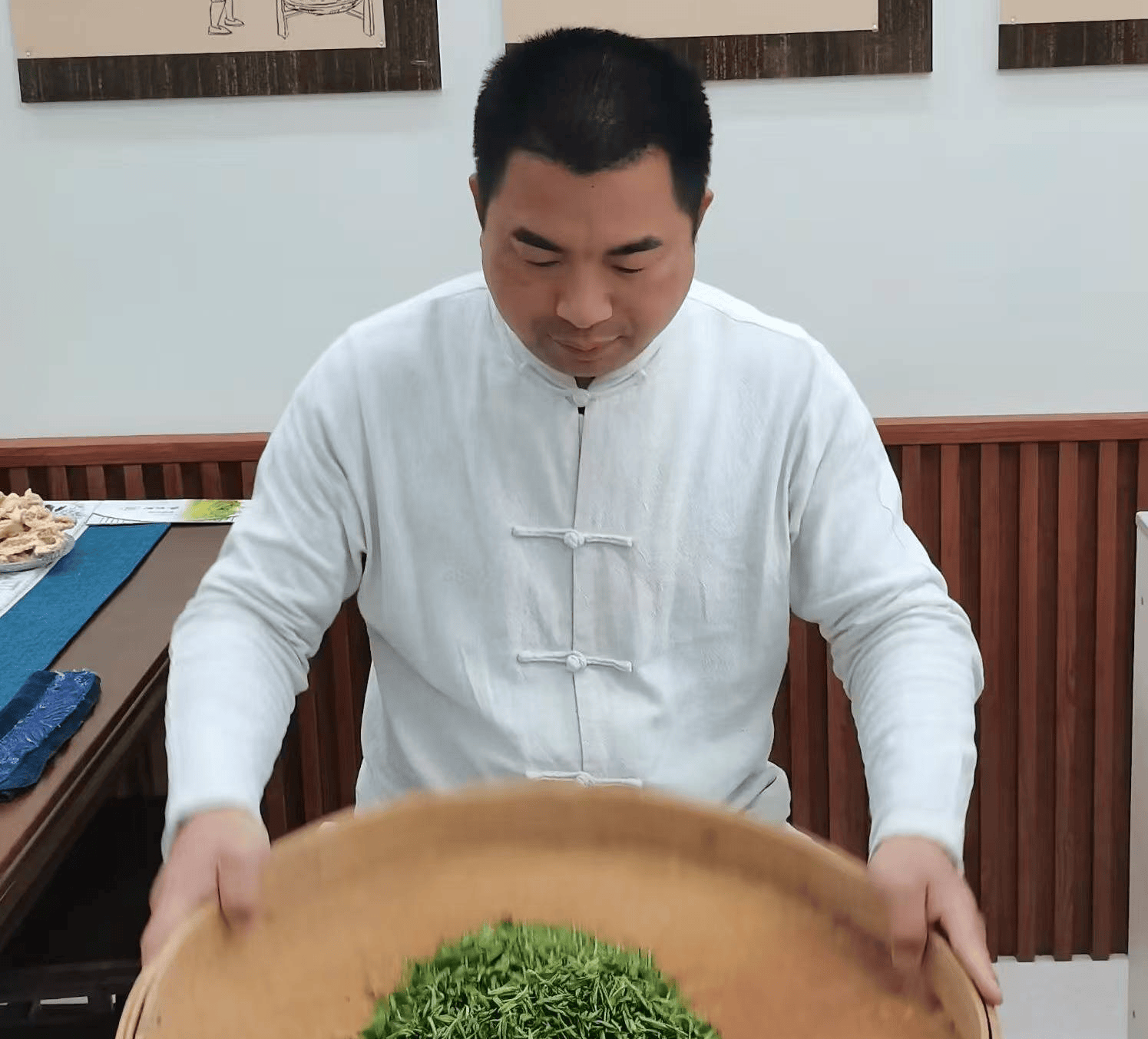 jbo竞博下载【聚焦江西两会】梁华平：建议遂川狗牯脑茶制作技艺申请国家级非遗保护名录(图3)