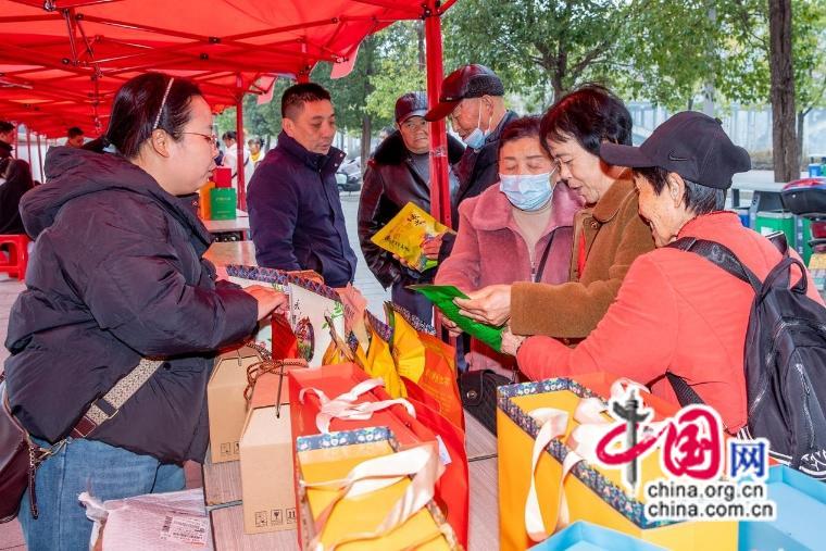 湖南泸溪举办茶叶年货节 本地优质茶受青睐(图1)